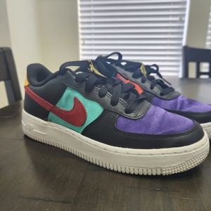 Nike Airforce 1's LV8 Nba WBA edition